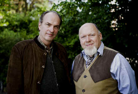 Herbert Knaup und Regisseur Rainer Kaufmann bei Dreharbeiten zum zweiten Kluftinger-Krimi - Foto: Hagen Keller