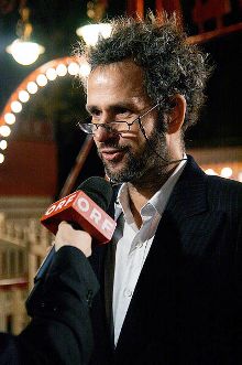 Christoph Schlingensief whrend der Verleihung des Nestroy-Theaterpreises 2009 (Circus Roncalli auf dem Wiener Rathausplatz) - Foto: Manfred Werner (tsui)