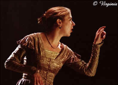 Anne Bennent, hier eine Szene aus "Troilus und Cressida", Rolle der Cressida  - Dt. Schauspielhaus Hamburg, 15.10.93, Premiere: 24.10.93, Regie: Leander Haumann - Foto: VIRGINIA