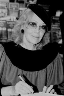 Hildegard Knef bei der Prsentation ihres Buches "So nicht" am 18.10.1982 in Hamburg (3) - Foto: VIRGINIA